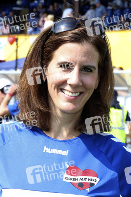 Benefiz-Fußballspiel 'Kicken mit Herz' 2019 in Hamburg