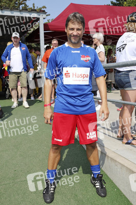 Benefiz-Fußballspiel 'Kicken mit Herz' 2019 in Hamburg