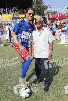 Benefiz-Fußballspiel 'Kicken mit Herz' 2019 in Hamburg