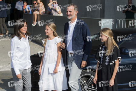 Die spanischen Royals zu Besuch im Hospital Universitario Quirónsalu in Pozuelo de Alarcón