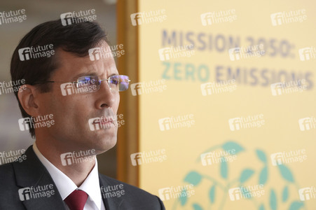 Inbetriebnahme des 10000sten DHL StreetScooters in Köln