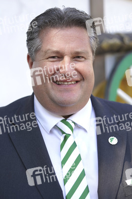 Vorstellung des Dreigestirns in Köln