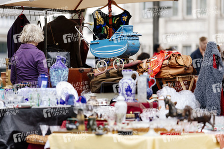 Symbolfoto Flohmarkt