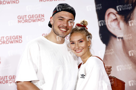 Filmpremiere 'Gut gegen Nordwind' in Köln