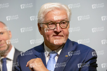 Eröffnung der Ausstellung 'Utopie und Untergang Kunst in der DDR' in Düsseldorf