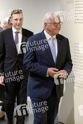 Eröffnung der Ausstellung 'Utopie und Untergang Kunst in der DDR' in Düsseldorf