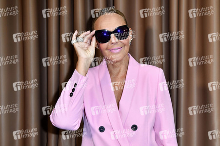 Präsentation von Natascha Ochsenknechts Brillenkollektion in Berlin