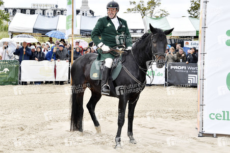 Empfang der Reiter beim Usedom Cross Country 2019