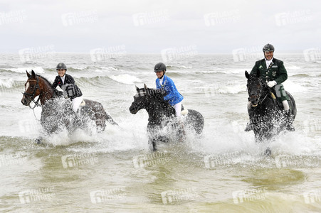 Empfang der Reiter beim Usedom Cross Country 2019