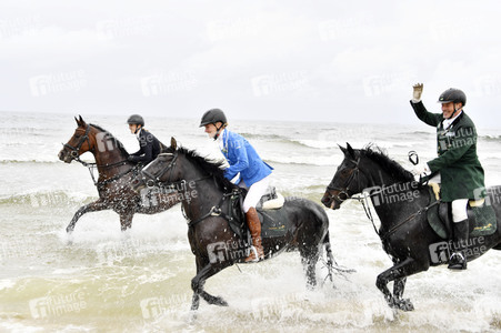 Empfang der Reiter beim Usedom Cross Country 2019