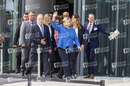 Angela Merkel besucht das Bauhaus Museum in Dessau-Roßlau