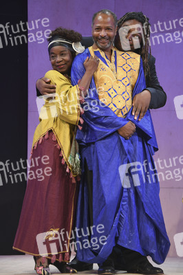 Theaterprobe 'Monsieur Claude und seine Töchter' in München