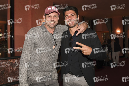 Theaterpremiere 'Monsieur Claude und seine Töchter' in München