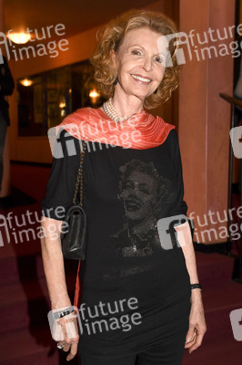 Theaterpremiere 'Monsieur Claude und seine Töchter' in München