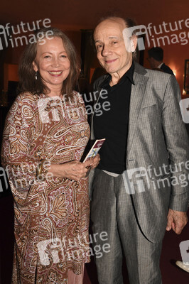 Theaterpremiere 'Monsieur Claude und seine Töchter' in München