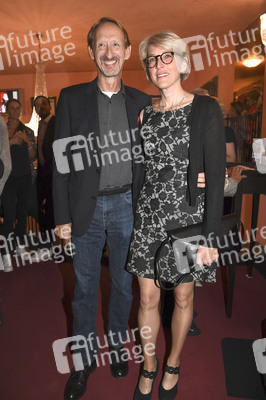 Theaterpremiere 'Monsieur Claude und seine Töchter' in München