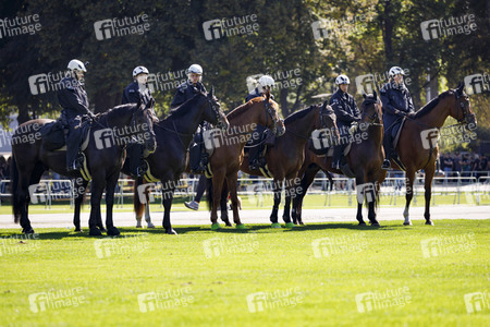 Polizeimaßnahmen beim Derby 1. FC Köln gegen Borussia Mönchengladbach in Köln