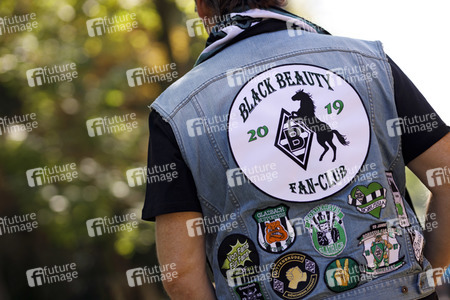 Polizeimaßnahmen beim Derby 1. FC Köln gegen Borussia Mönchengladbach in Köln