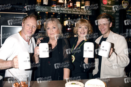 Serienpremiere 'Prost Mortem - Die letzte Runde' in München