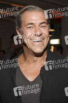 'Henry Likes Pizza' Event in Hamburg