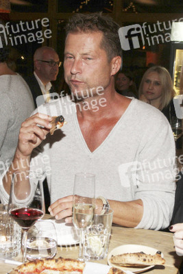 'Henry Likes Pizza' Event in Hamburg