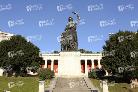 Wiesn Anstich auf dem Oktoberfest 2019 im Schottenhamel Festzelt in München