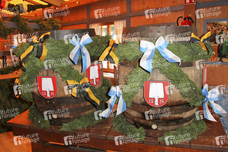 Wiesn Anstich auf dem Oktoberfest 2019 im Schottenhamel Festzelt in München