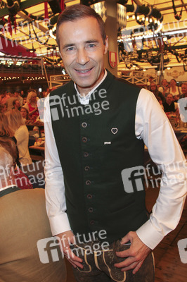 Wiesn Anstich auf dem Oktoberfest 2019 im Schottenhamel Festzelt in München