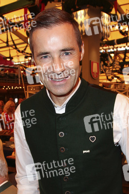 Wiesn Anstich auf dem Oktoberfest 2019 im Schottenhamel Festzelt in München