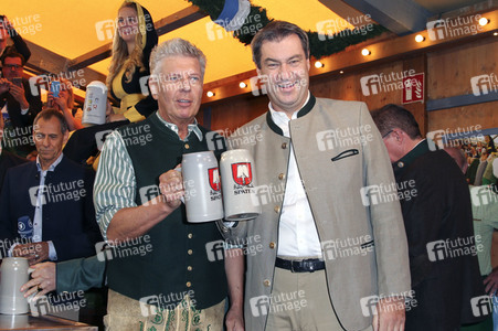Wiesn Anstich auf dem Oktoberfest 2019 im Schottenhamel Festzelt in München