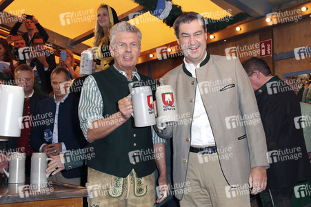 Wiesn Anstich auf dem Oktoberfest 2019 im Schottenhamel Festzelt in München
