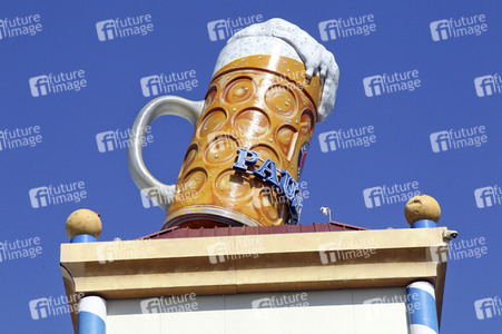 Wiesn Anstich auf dem Oktoberfest 2019 im Schottenhamel Festzelt in München