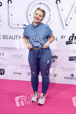 Glow - The Beauty Convention by dm in Berlin