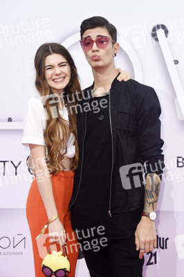 Glow - The Beauty Convention by dm in Berlin