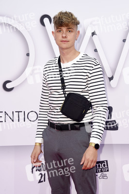 Glow - The Beauty Convention by dm in Berlin