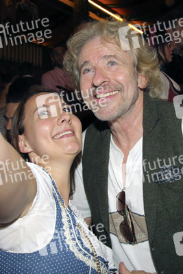 Im Marstall Festzelt auf dem Oktoberfest 2019 in München