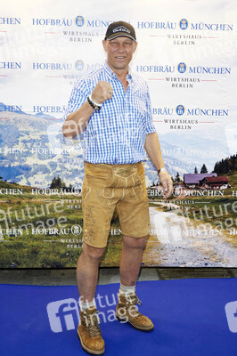 Offizieller Wiesn Anstich 2019 im Hofbräu Berlin