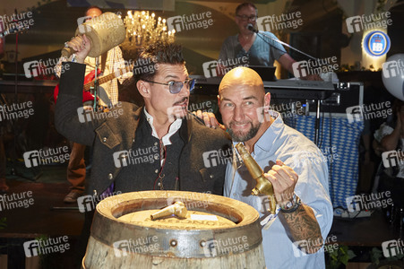 Offizieller Wiesn Anstich 2019 im Hofbräu Berlin