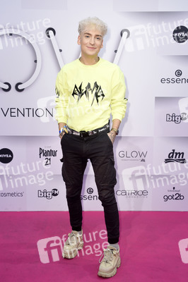 Glow - The Beauty Convention by dm in Berlin