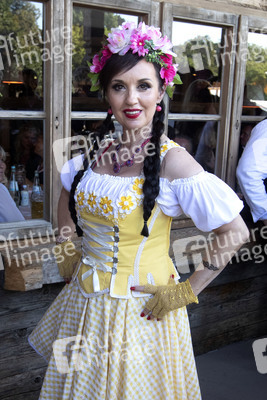 In Käfers Wiesn Schänke auf dem Oktoberfest 2019 in München