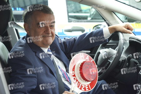 Vorstellung der neuen Streifenwagen der Polizei NRW in Düsseldorf