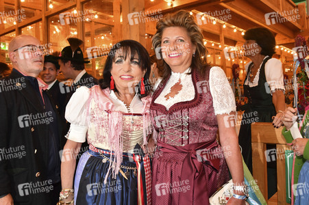 Sixt Damen Wiesn auf dem Oktoberfest 2019 in München