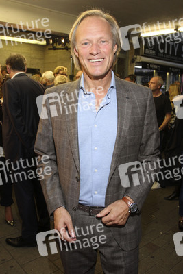 Premiere der Spielzeit 2019/2020 des Hansa Theater in Hamburg