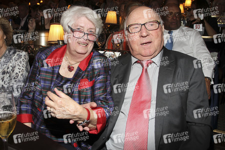 Premiere der Spielzeit 2019/2020 des Hansa Theater in Hamburg