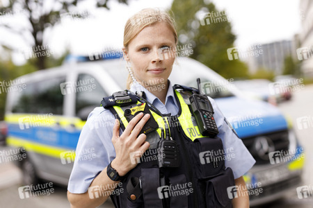 Vorstellung der Body-Cams für Polizisten in Köln