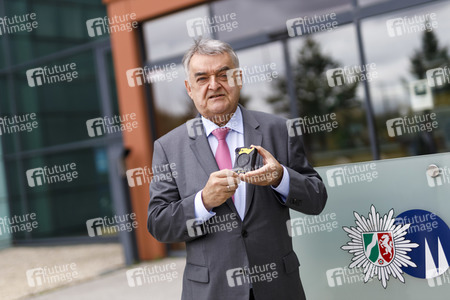 Vorstellung der Body-Cams für Polizisten in Köln