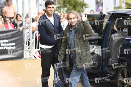 Ankunft von Michel Houellebecq auf dem San Sebastian International Film Festival 2019