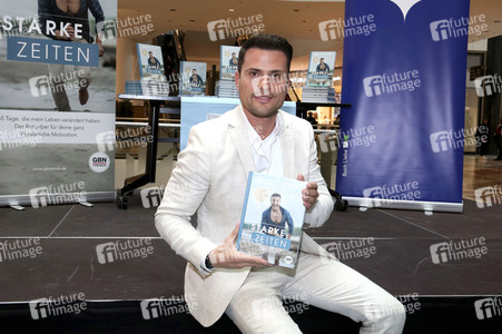 Buchpräsentation mit Rocco Stark in Berlin