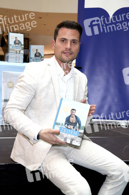 Buchpräsentation mit Rocco Stark in Berlin
