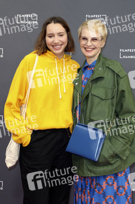 Festivaleröffnung mit Filmpremiere 'Die schönste Zeit unseres Lebens', Filmfest Hamburg 2019